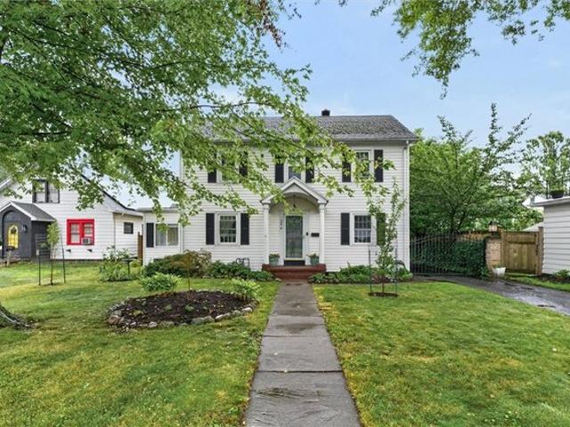 House for sale in Oak Hill, New York