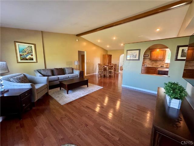 House for sale in Oneida, New York