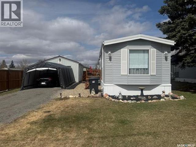 House for sale in Weyburn, Saskatchewan