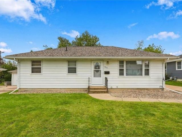 House for sale in Cedar Rapids, Linn County
