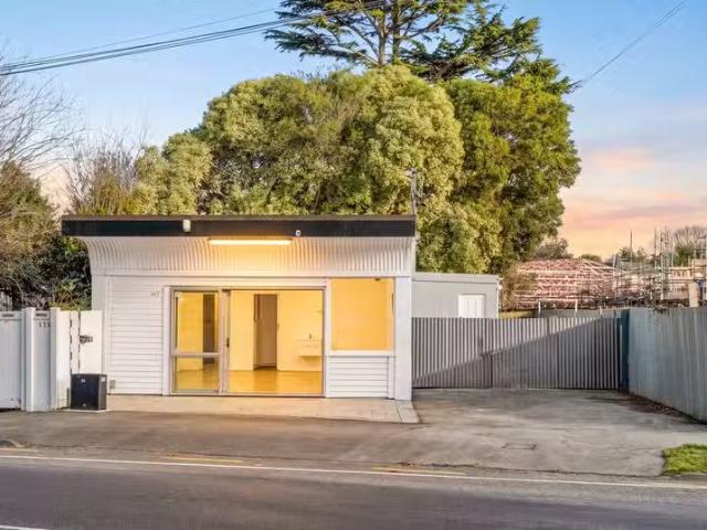 House for sale in Chaslands, Canterbury