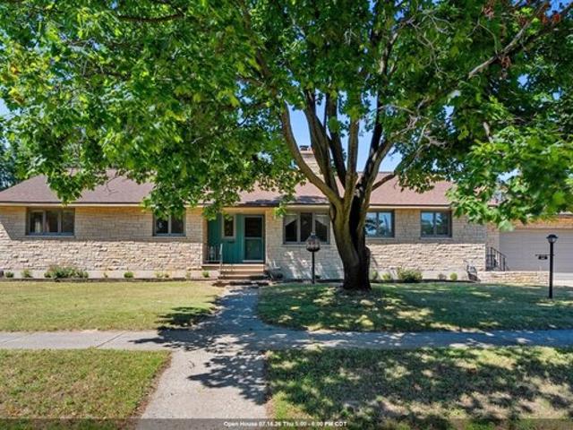 House for sale in Oconto, Wisconsin