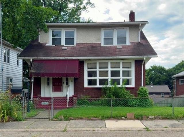 House for sale in New Kensington, Pennsylvania