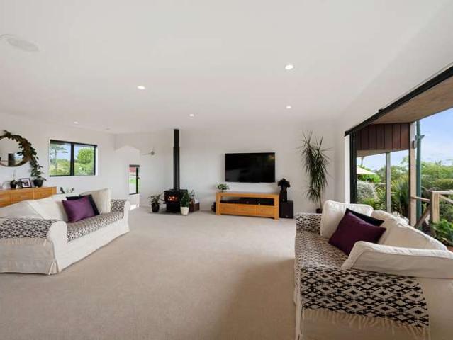House for sale in Kaukapakapa