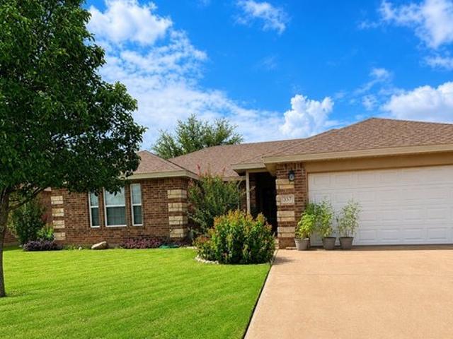 House for sale in Taylor, Texas