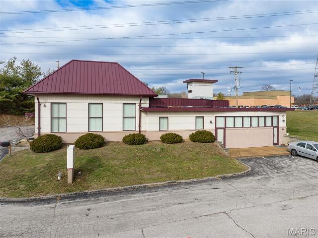 Property for sale in Chesterfield, Missouri