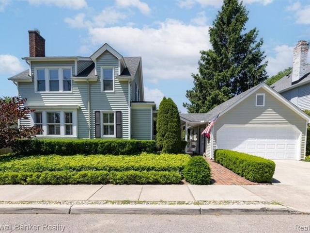 House for sale in Grosse Pointe, Michigan