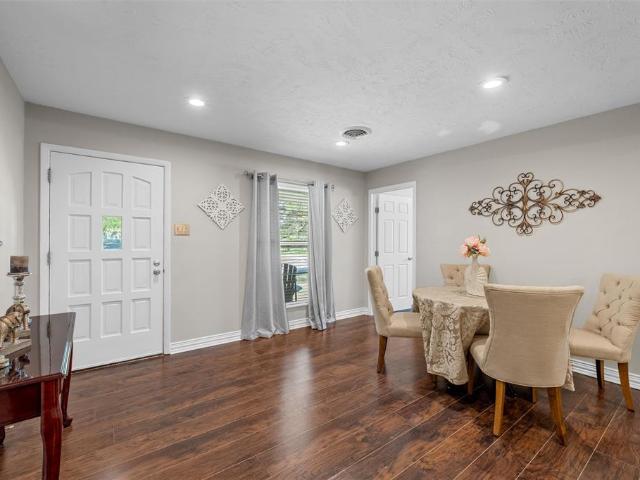 House for sale in Woodway, Texas