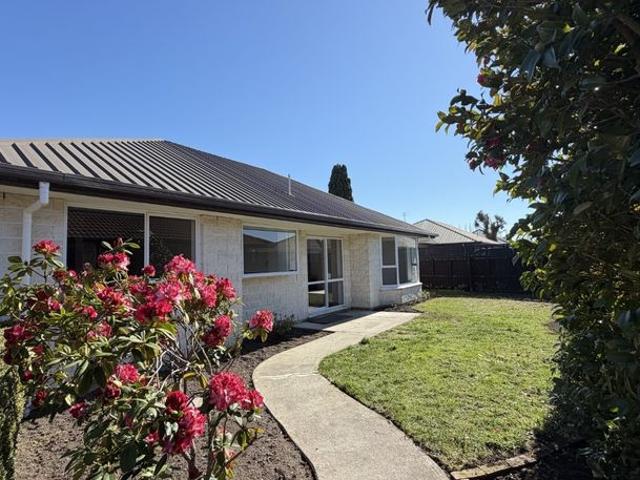 House for rent in Chaslands, Canterbury