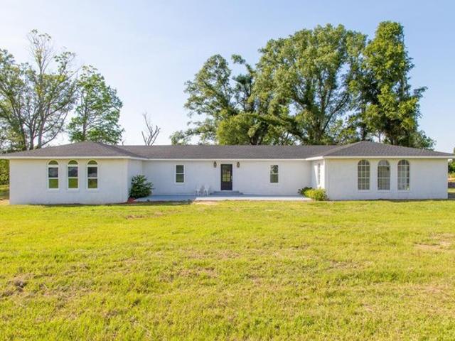 House for sale in Nicholls, Coffee County