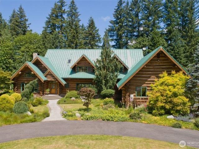 House for sale in Enumclaw, Washington