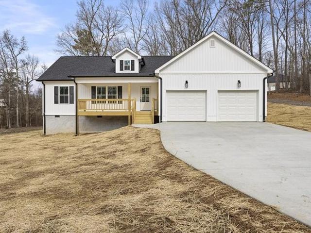 House for sale in Cohutta, Georgia