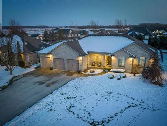 House for sale in Brights Grove, Ontario