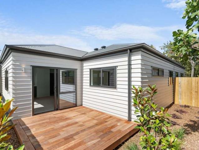 Apartment for rent in Chaslands, Canterbury