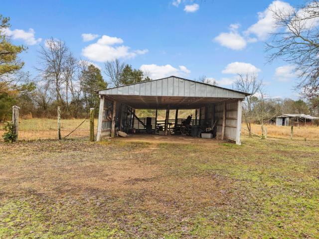 House for sale in Spruce Pine, Alabama