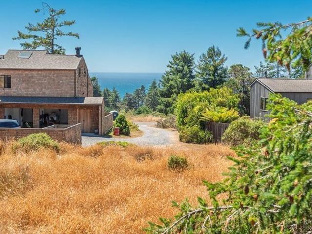 Land for sale in The Sea Ranch, California