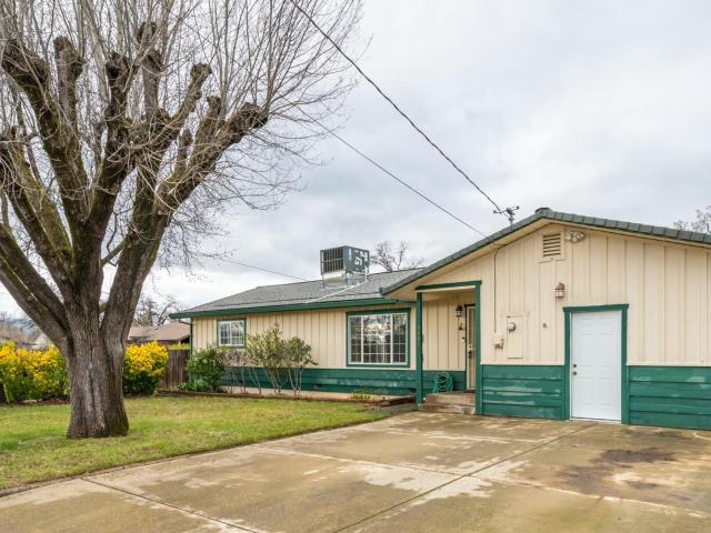 House for sale in Shasta, California