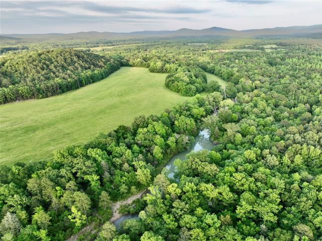Farm for sale in Ark
