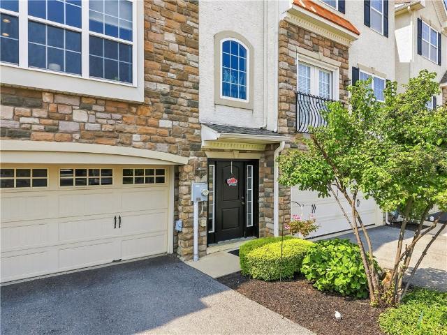 Townhouse for sale in Lehigh, Pennsylvania