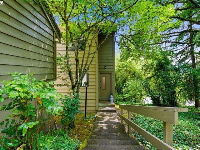 Condo for sale in Oregonia