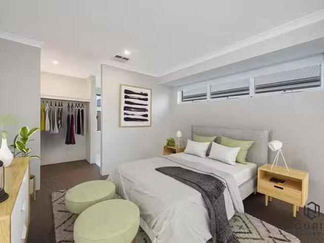 House for rent in Lakelands