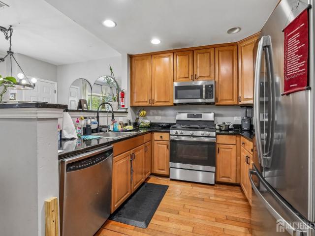 Townhouse for sale in Perth Amboy, New Jersey