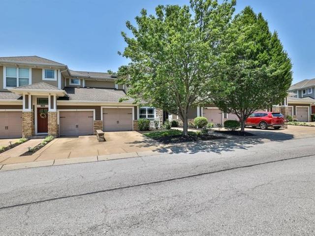 Condo for sale in Campbell, Kentucky