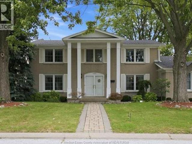 House for sale in South Windsor, Windsor