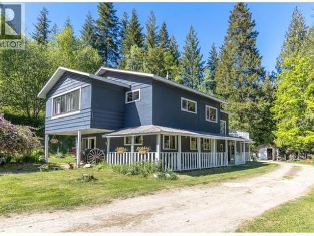 House for sale in Salmon Arm, British Columbia