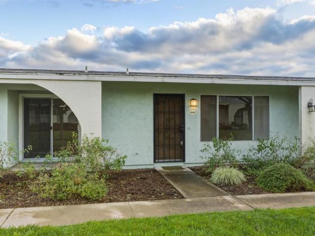 Townhouse for sale in Oceanside, California