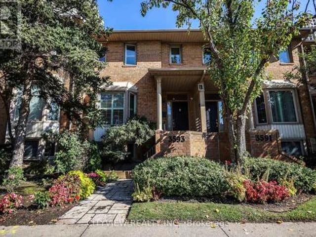 Townhouse for sale in Mississauga, Ontario