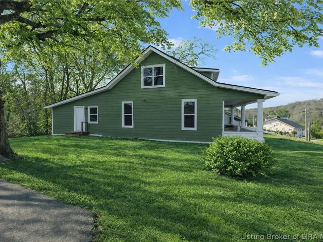 House for sale in New Albany, Indiana