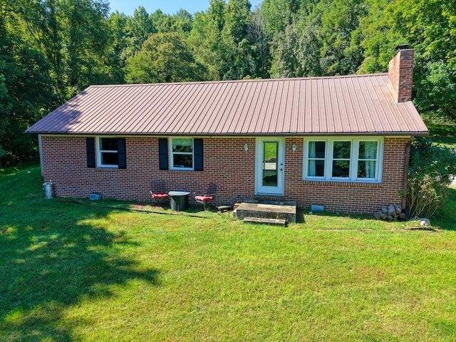 House for sale in Pilot, Montgomery County