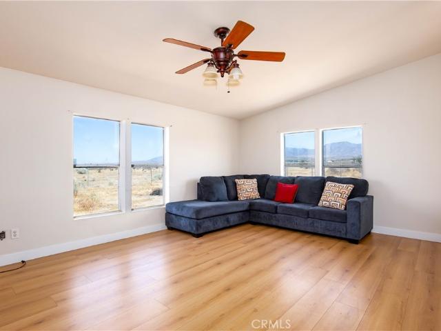 House for sale in Littlerock, California