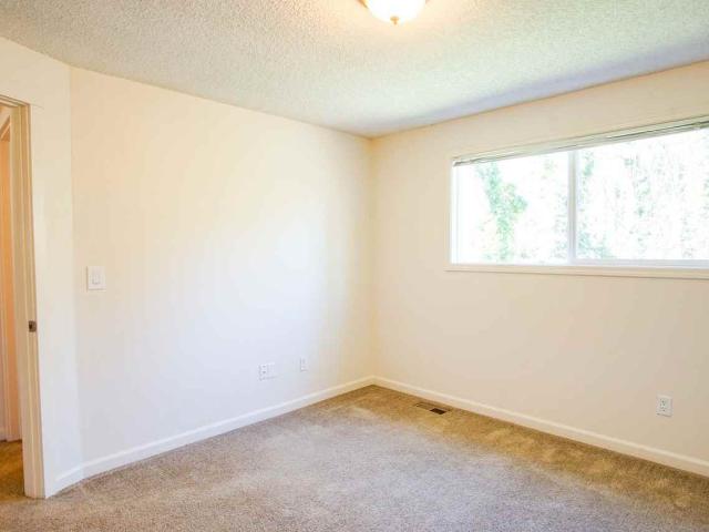 Apartment for rent in Robinwood, West Linn