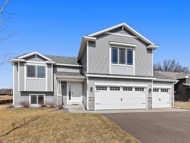 House for sale in Saint Francis, Minnesota
