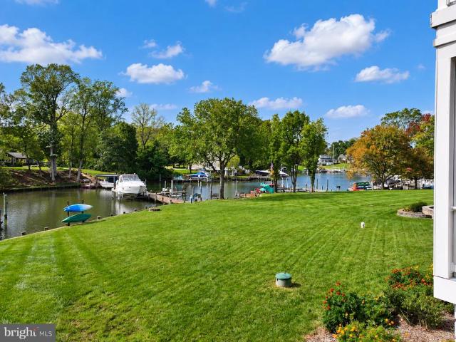 House for sale in Larkington, Edgewater