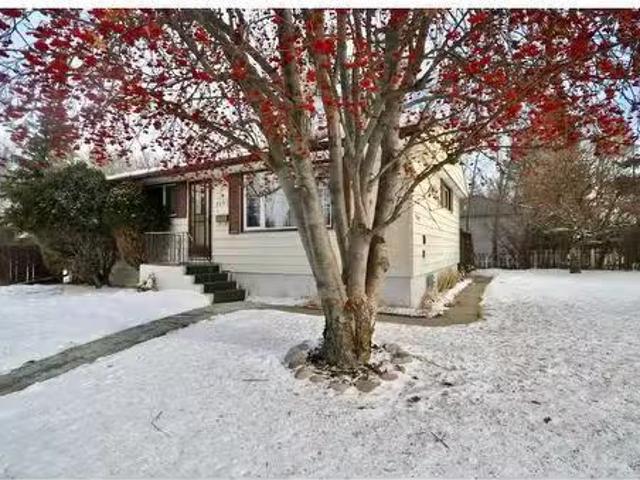House for sale in Alberta
