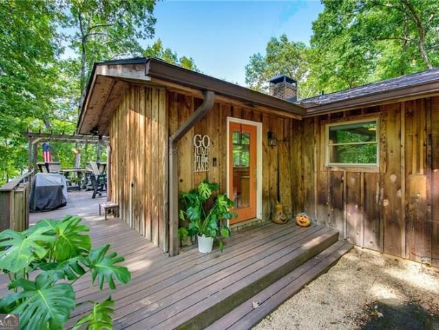 House for sale in Surf Side Club Estates, Gainesville
