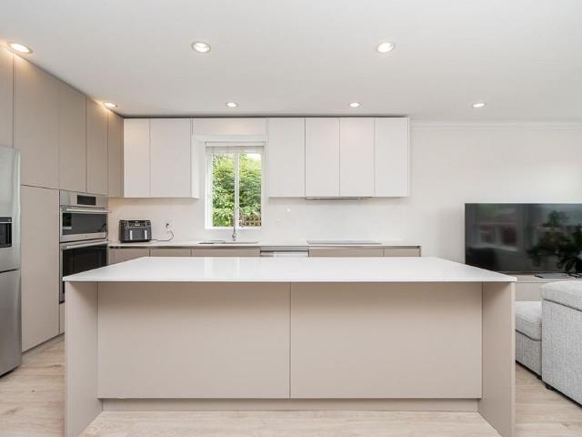 House for rent in Grand Boulevard, North Vancouver