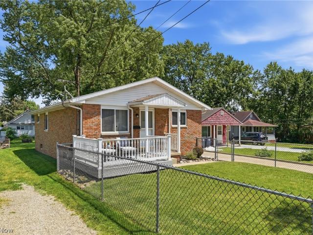 House for sale in Summit, Ohio