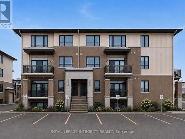 Townhouse for sale in Chapel Hill South, Ottawa