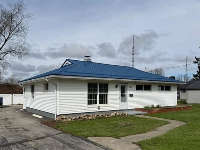 House for sale in Cortland, Ohio