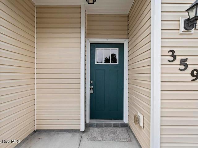 Townhouse for sale in Holly Ridge, North Carolina