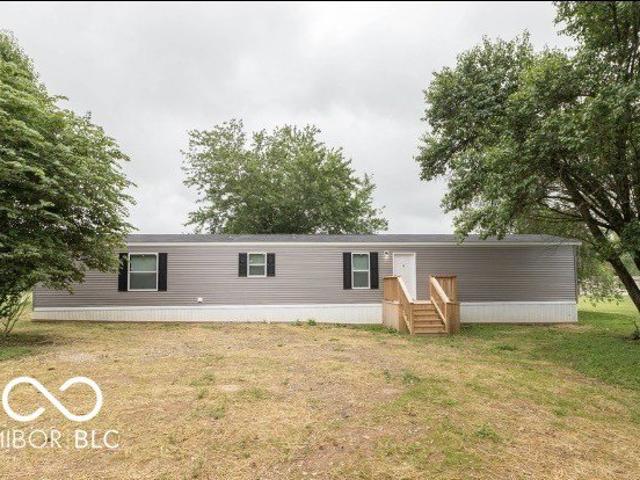 House for sale in Cloverdale, Indiana