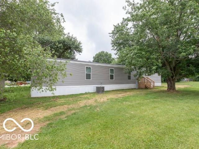 House for sale in Cloverdale, Indiana