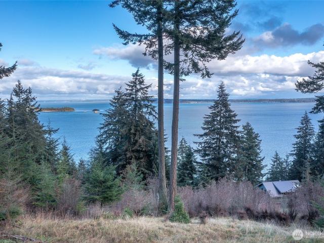 Land for sale in Eastsound, Washington