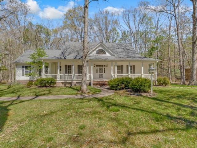 House for sale in Daniels, West Virginia