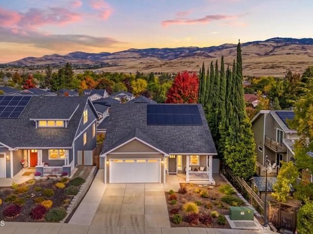 House for sale in West Village, Ashland