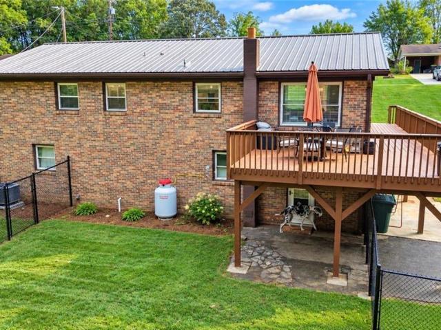 House for sale in Millers Creek, North Carolina